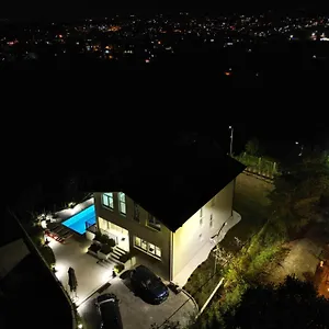 22 Villa