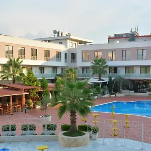 Te Stela & **** Tirana